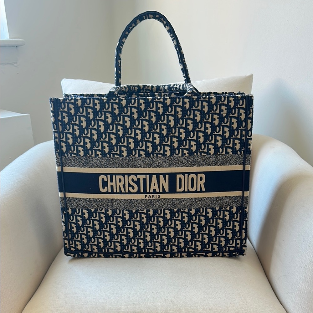 LOOK A LIKE Christian Dior Bag